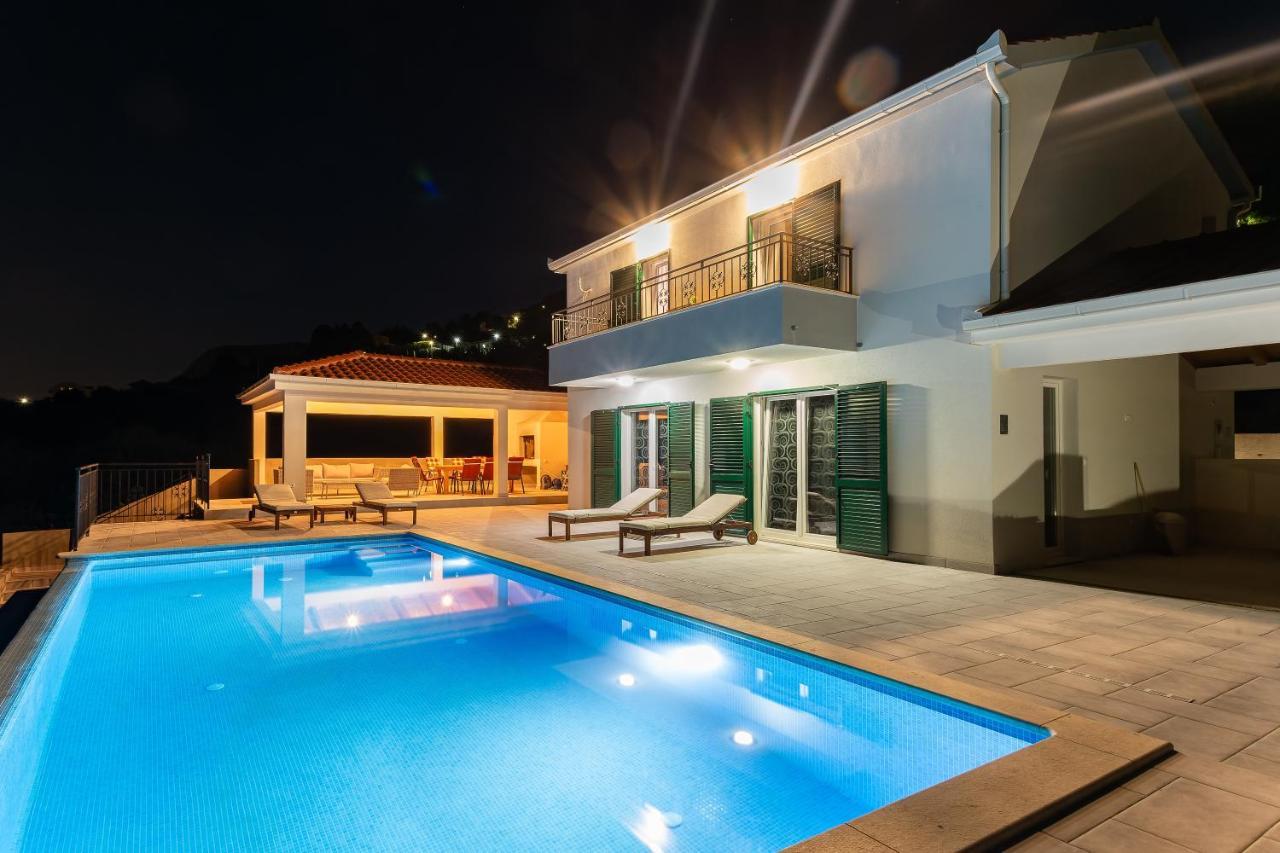 Secluded House - Guaranteed Privacy - Heated Pool Villa Klis ภายนอก รูปภาพ